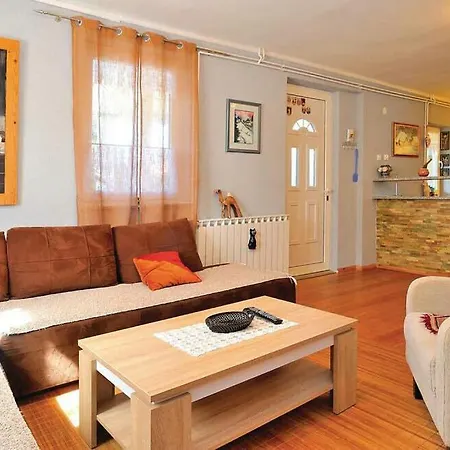 Holiday home Mila